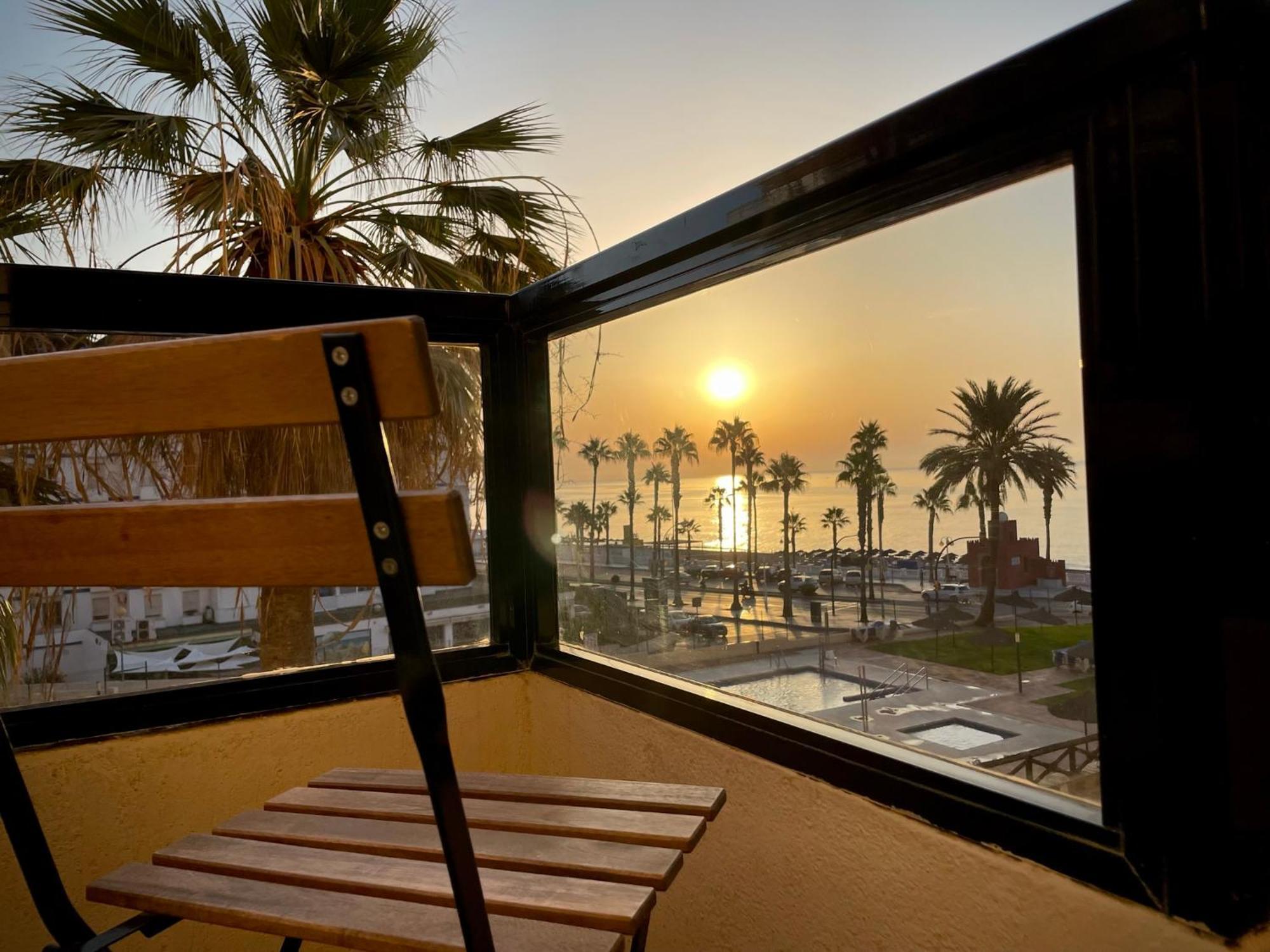 דירות בנאלמדנה Aloha Playa Vistas Al Mar מראה חיצוני תמונה