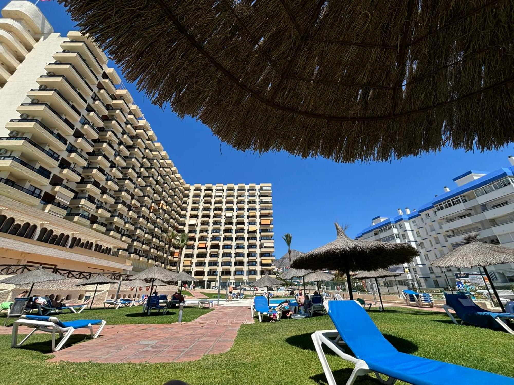 דירות בנאלמדנה Aloha Playa Vistas Al Mar מראה חיצוני תמונה
